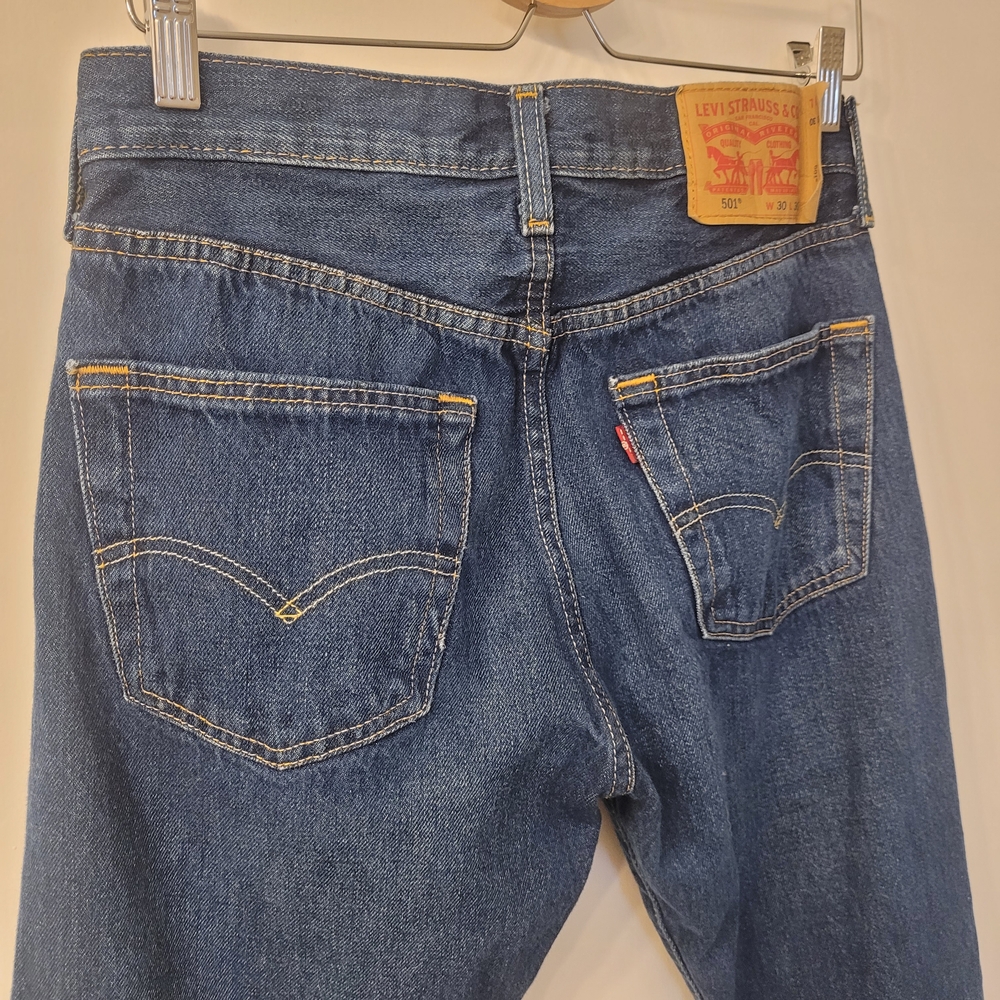 Levi's 501's Classic Straight Jeans - Picture 5 of 7